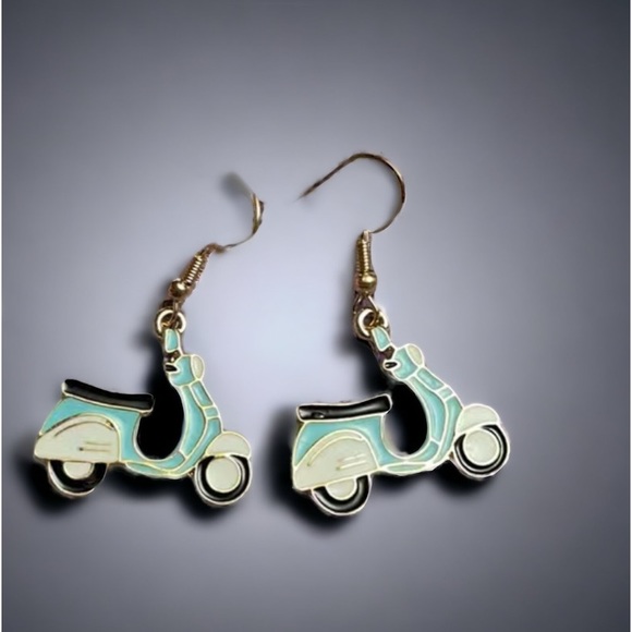 Retro Scooter Earrings Vespa Inspires - Picture 3 of 3